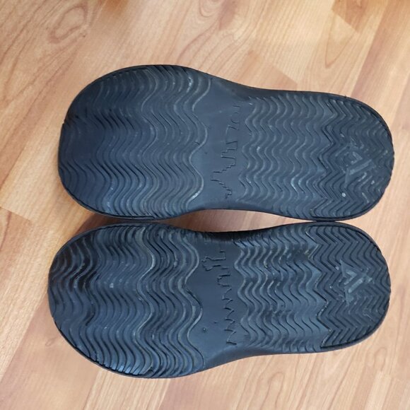 Vessi Everyday Waterproof Vegan Sneakers Women's Sz 6 Black - Picture 5 of 6